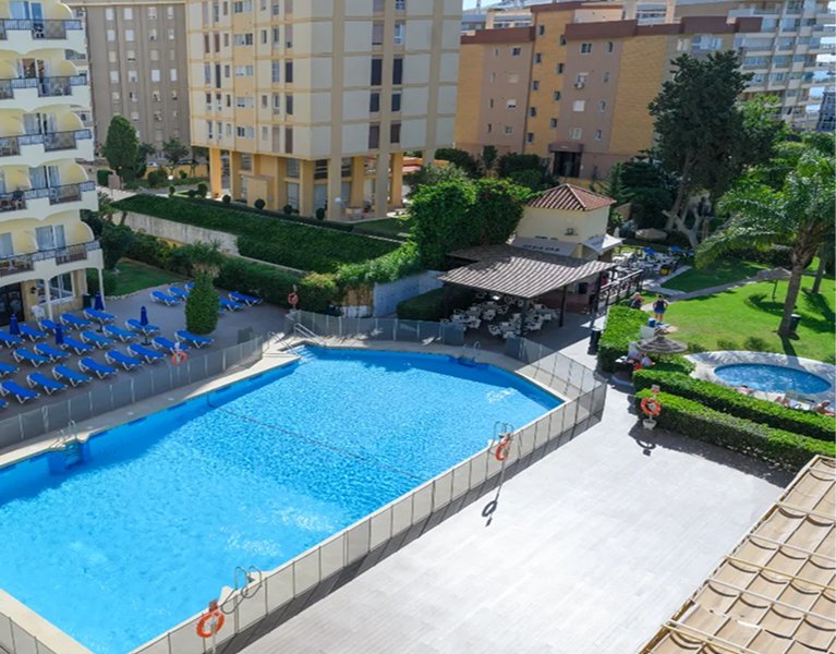 Fuengirola, easy Costa del Sol holidays