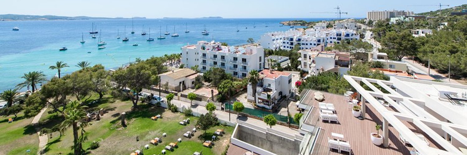 Segeln nach Ibiza: Komfort am Strand und Inselfeeling erwarten Sie