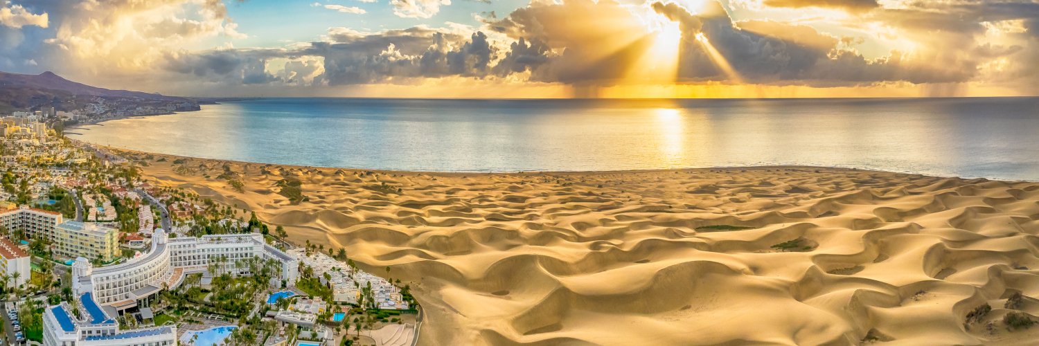 Gran Canaria num bungalow: piscina, palmeiras e praia a poucos passos de distância