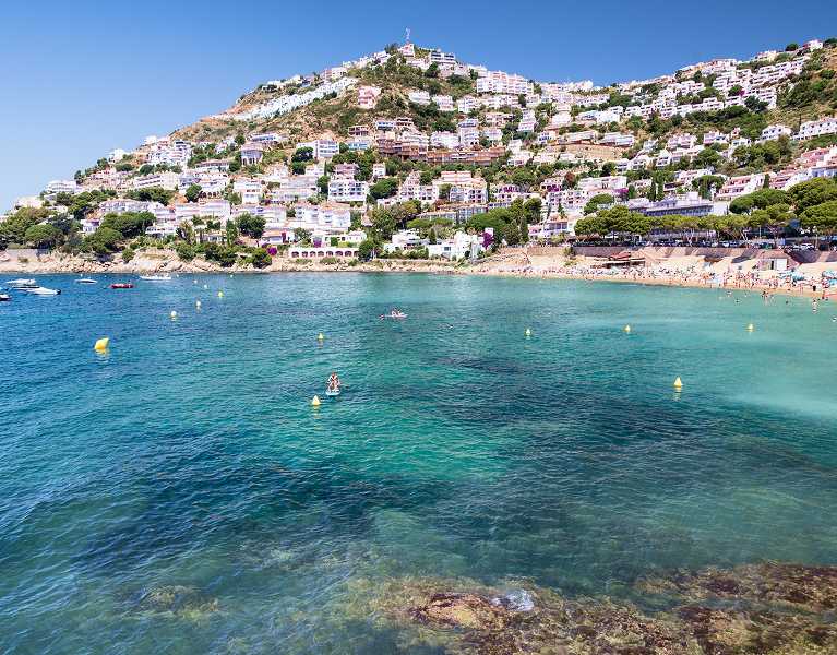 Hôtel à Roses, à deux pas de la Platja del Rastell, sur la Costa Brava