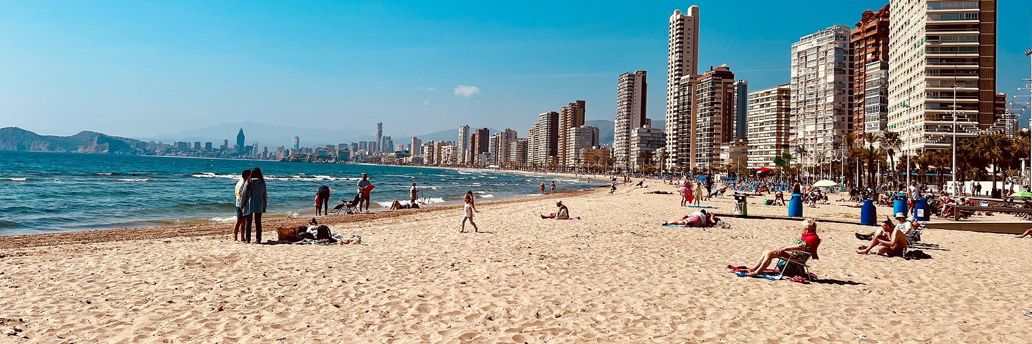 Benidorm Getaway: Beach, City Vibes and Comfort