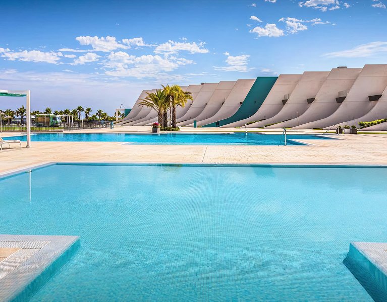 Der Charme von Cartagena erwartet Sie: Entdecken Sie ihn mit dem Komfort eines 4-Sterne-Hotels
