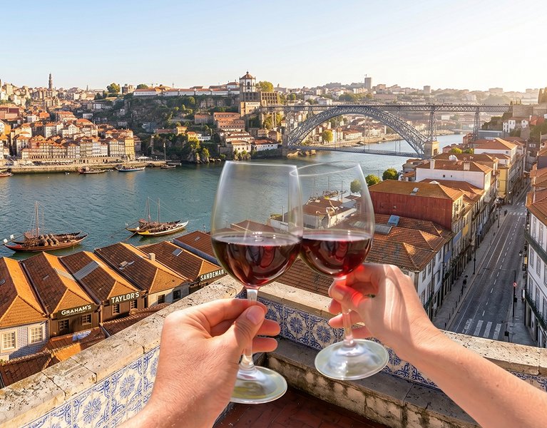 River Cruise and Wine Tasting in Porto