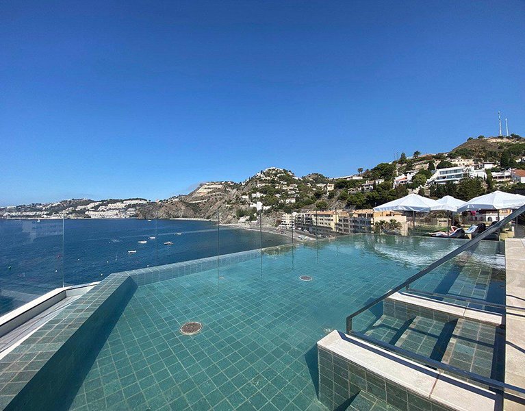 Un hôtel 4 étoiles réservé aux adultes sur la côte de Granada