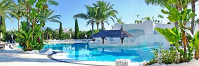 Almuñécar em estilo «suite», com piscina com grutas e cascatas