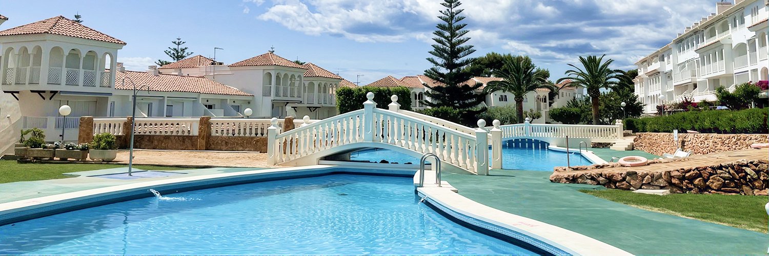 Sun, tranquility, and the sea in Alcocéber: apartments with Half Board