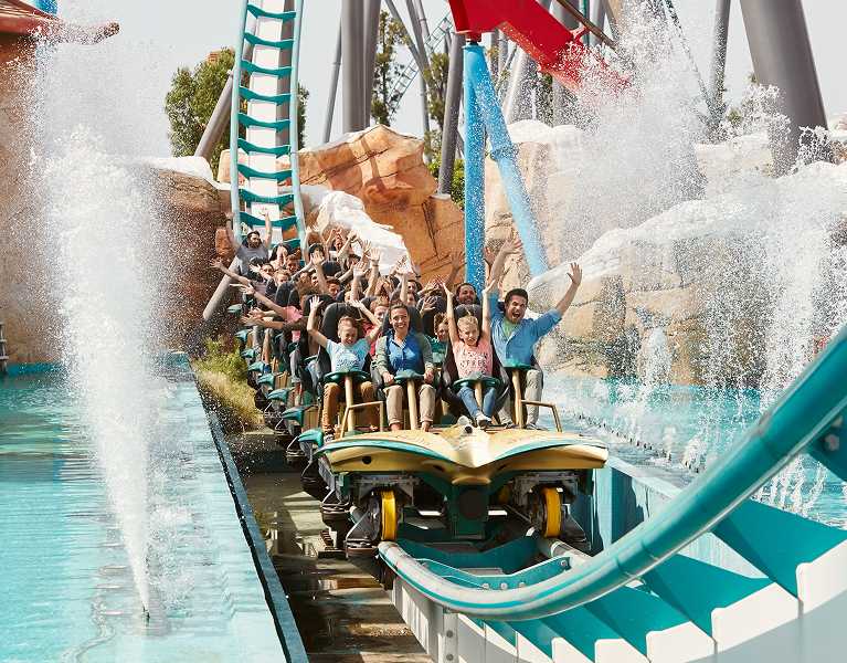 PortAventura World: a 4-star hotel inside the park and unlimited thrills