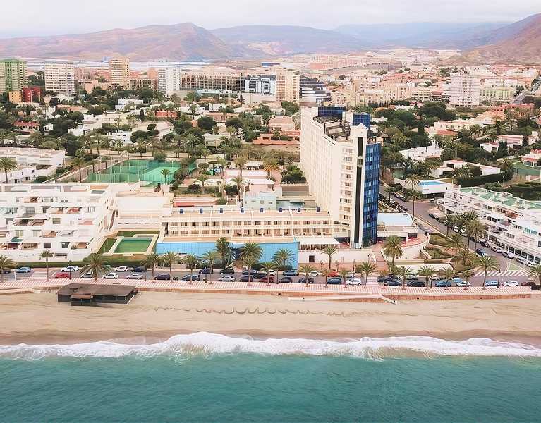Entre em sintonia com o mar em Aguadulce! A sua escapadinha num hotel de 4*