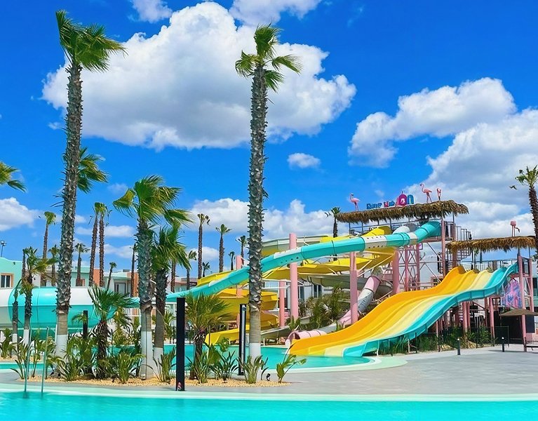 Family-Friendly Themed Getaways: All-Inclusive and Guaranteed Fun in Matalascañas