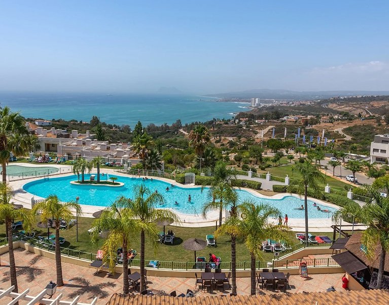 Feel the Malaga sun! Your ideal apartment in Manilva at a great price