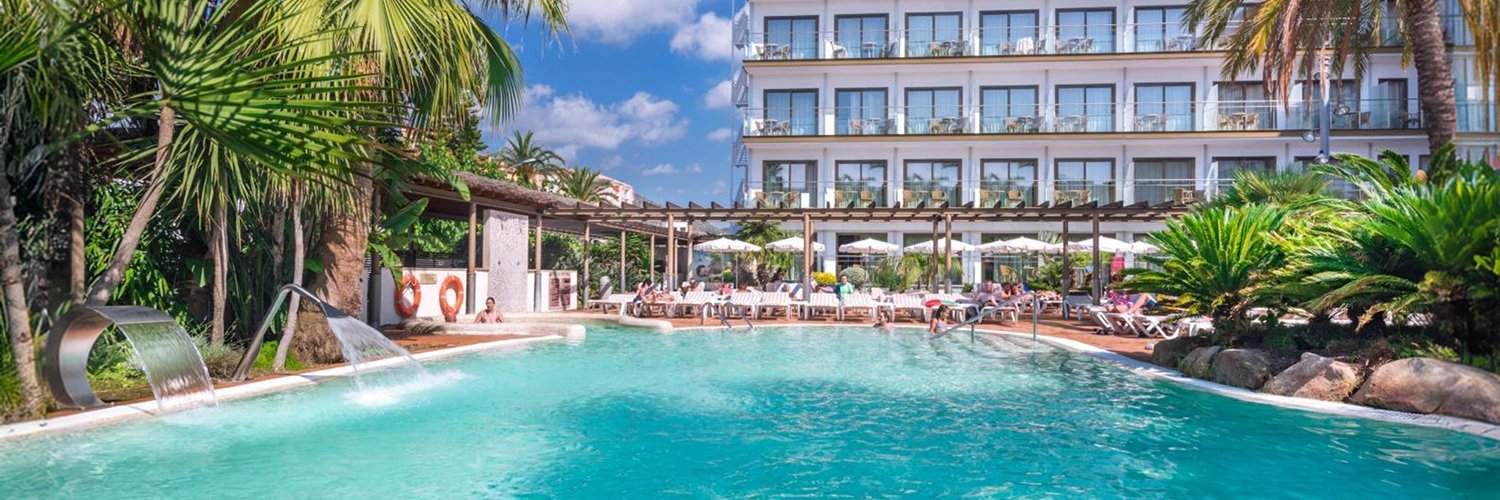Enjoy Pineda de Mar at a 4-star "Adults Recommended" hotel
