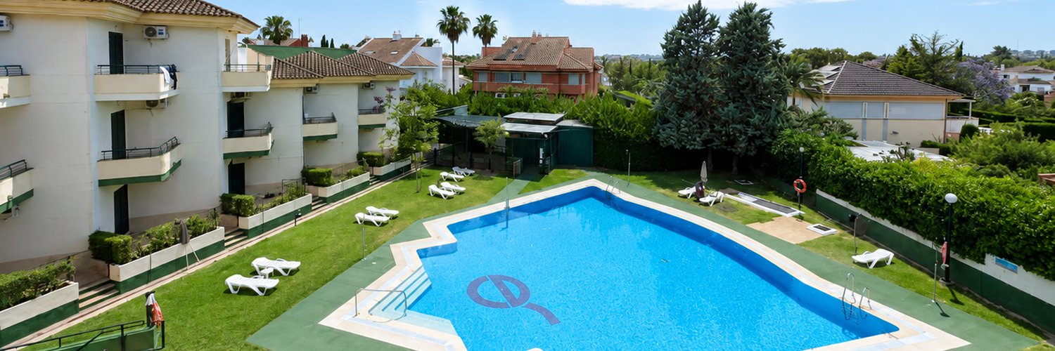 Stay near Seville: apartments with a pool and spa access
