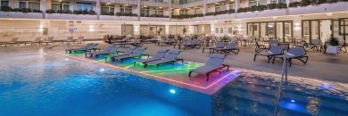 Unwind at this 4-star hotel that makes Salou a great holiday