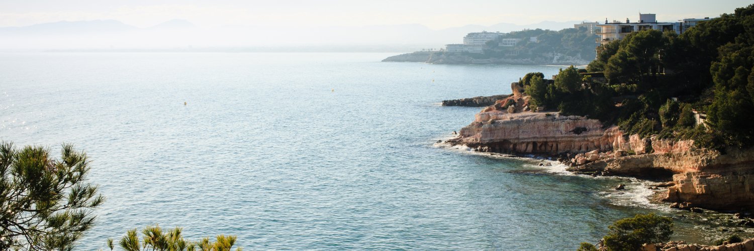 Stay in Salou at a 4-star aparthotel—also available with PortAventura!