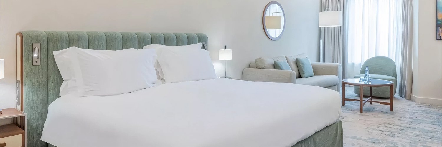 Porto: 5-star hotel, wine tasting & cruise