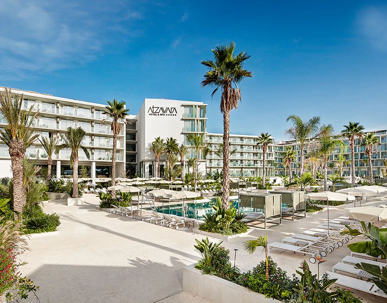 5-Star Getaway: Discover luxury in Santa Susanna. Includes Halloween dates!