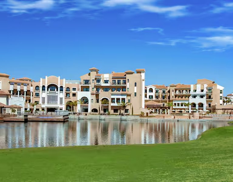 Murcia: luxury Hilton stay with spa access