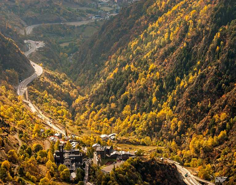 Andorra: Central 4-Star Hotel & Miniature Museum