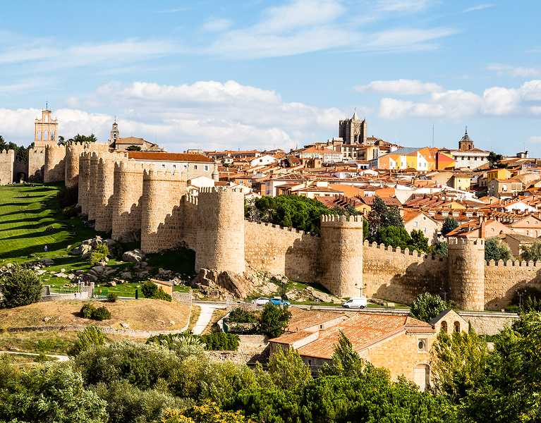 Ávila : histoire et gastronomie en hôtel 3 étoiles