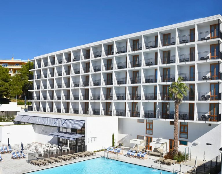 Salou: Adults-Recommended Escape
