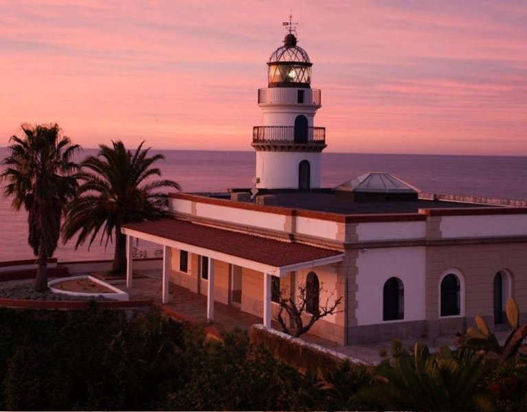 Maresme: superior 4 estrelas só para adultos