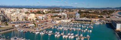 Benicarló: direkt an der Strandpromenade